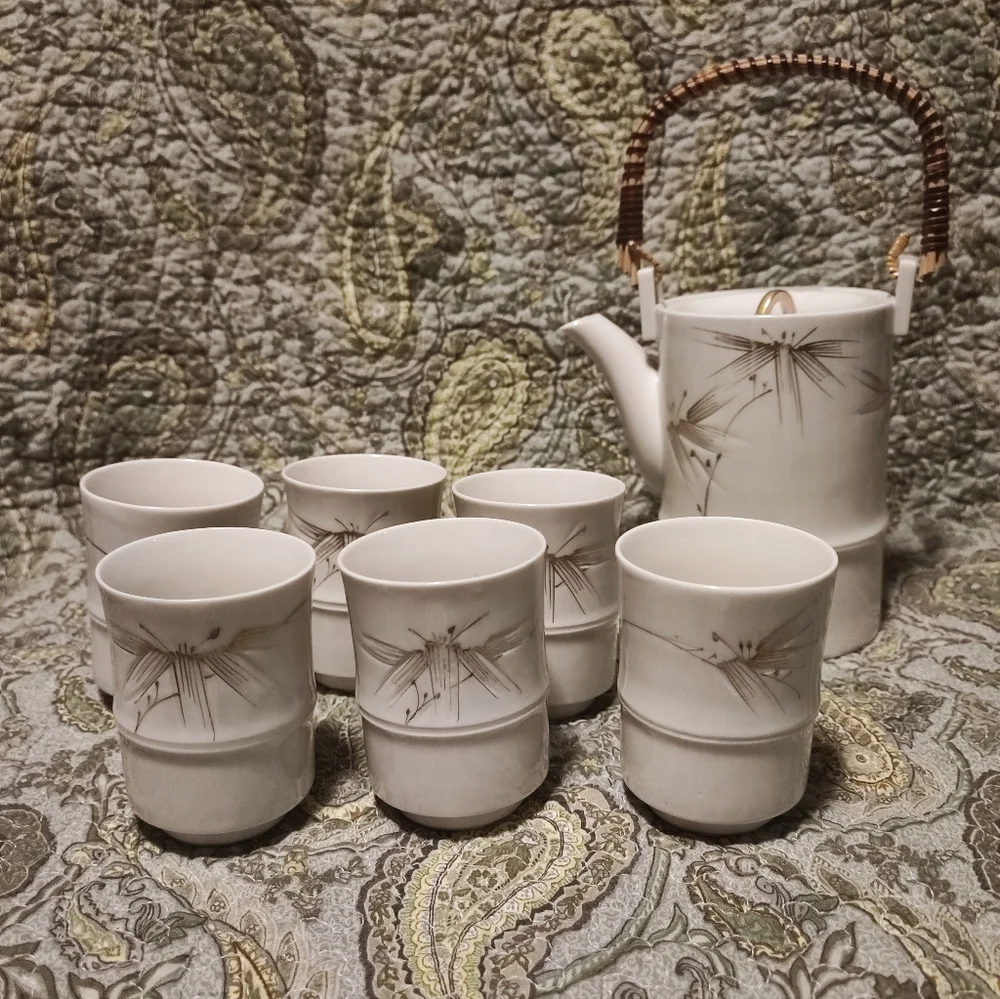 8 Piece Japanese Asian Vintage Green Tea Sake Set 1950's 1960's 6 Cups Bamboo